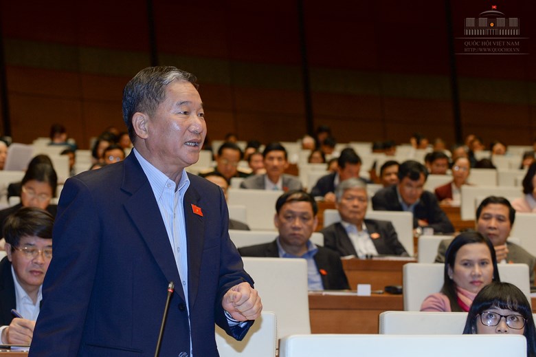 thuyen-%20thue.jpg