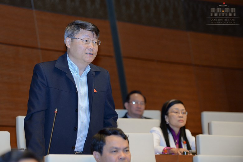 nguyen%20van%20tien-%20luat%20duoc.jpg