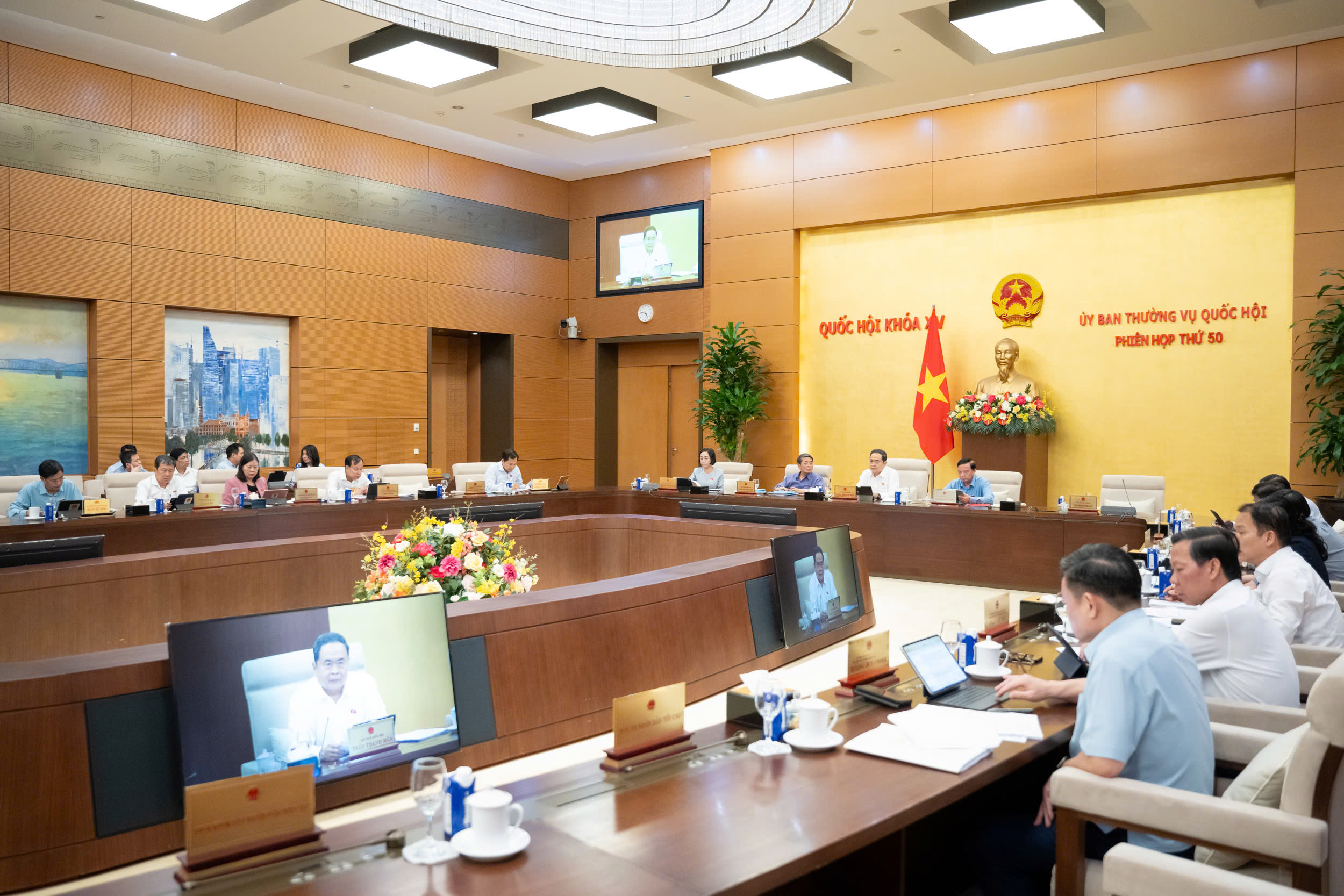 Chủ tịch Quốc hội: Kỳ họp "trên cả lịch sử" sẽ xem xét, quyết định 66 nội dung, trong đó trên 50 nội dung về công tác lập pháp