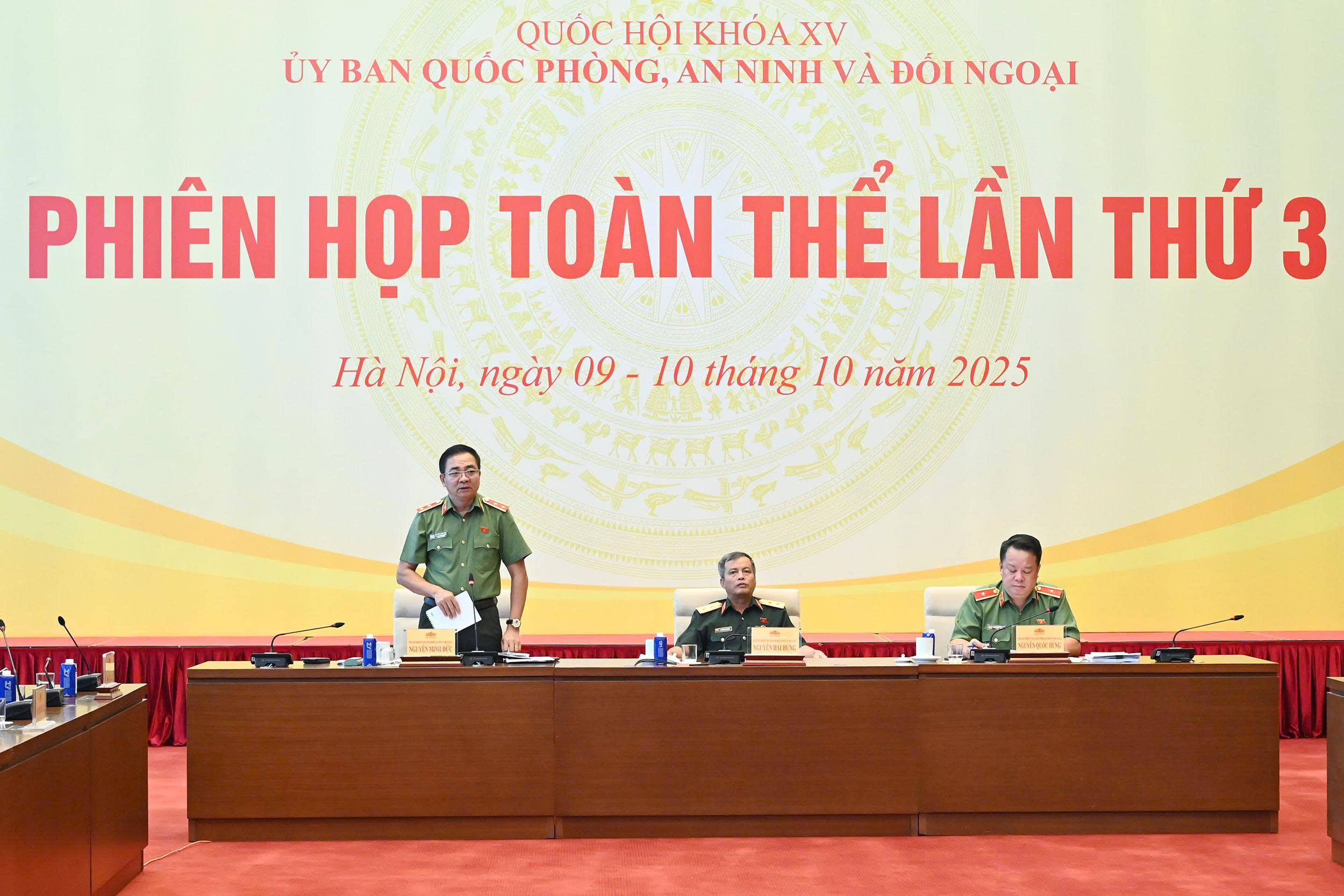 Ủy ban Quốc phòng, An ninh và Đối ngoại thẩm tra chính thức dự án Luật sửa đổi, bổ sung một số điều của 10 luật có liên quan đến an ninh, trật tự