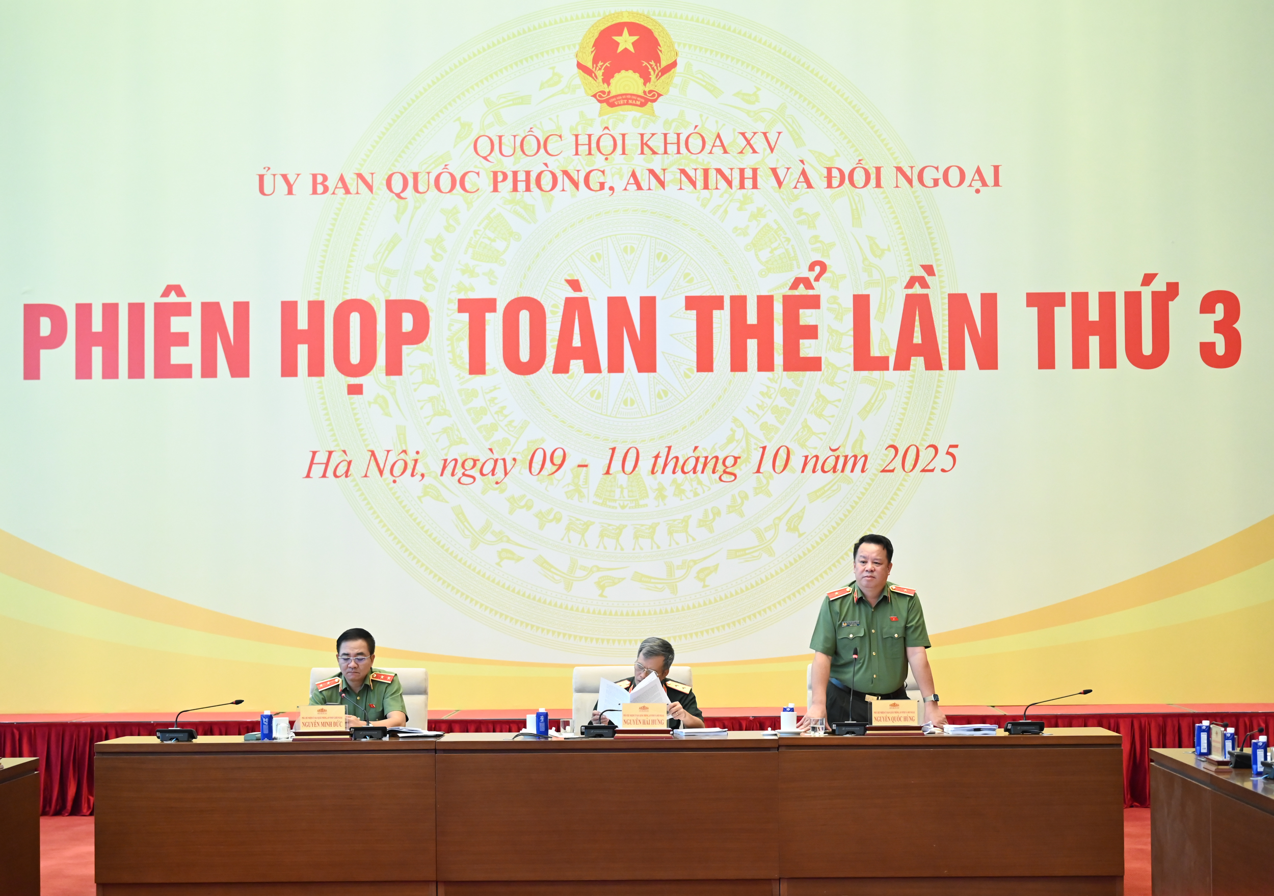 Ủy ban Quốc phòng, An ninh và Đối ngoại thẩm tra chính thức dự án Luật sửa đổi, bổ sung một số điều của 10 luật có liên quan đến an ninh, trật tự