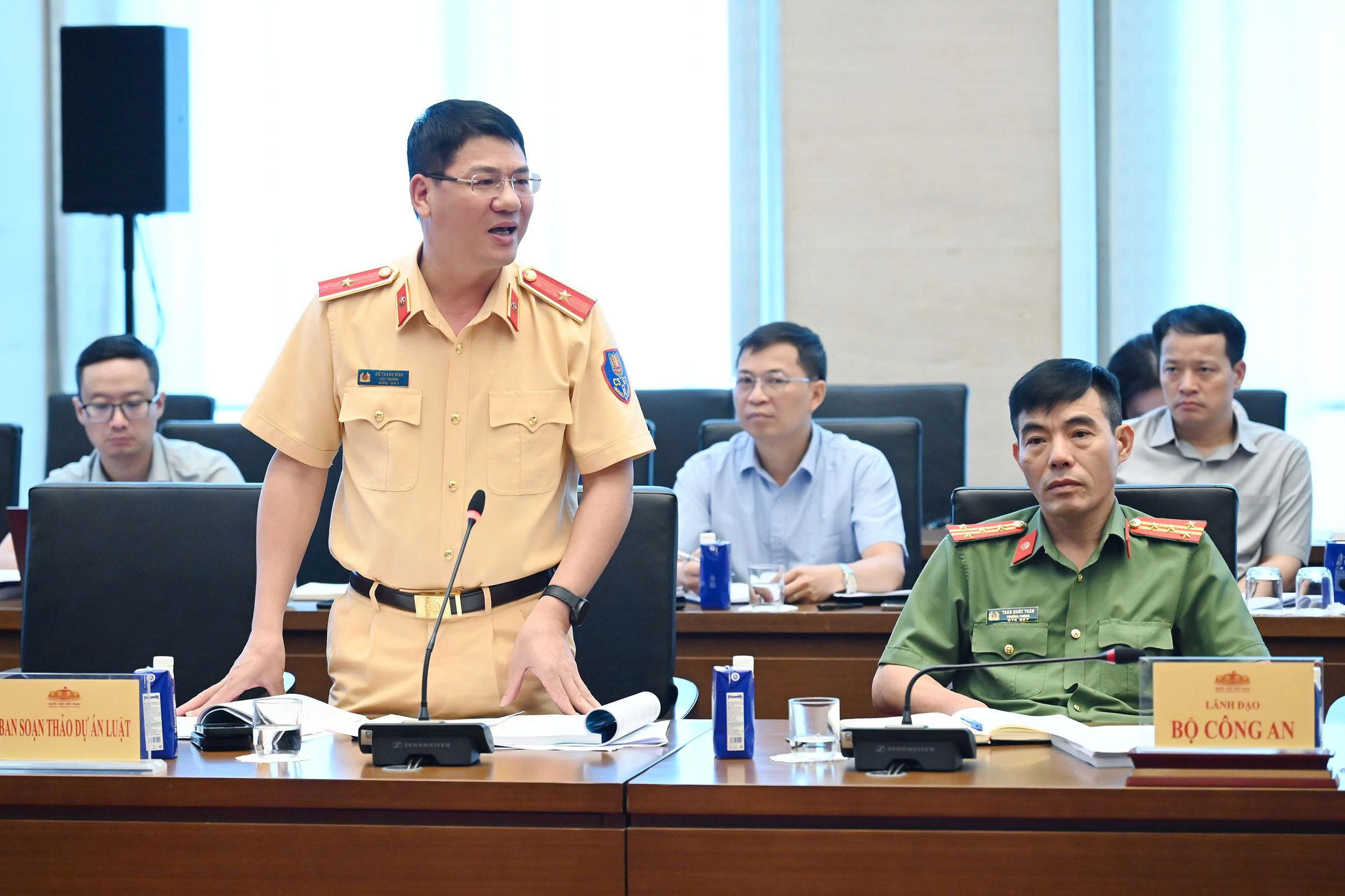 Ủy ban Quốc phòng, An ninh và Đối ngoại thẩm tra chính thức dự án Luật sửa đổi, bổ sung một số điều của 10 luật có liên quan đến an ninh, trật tự