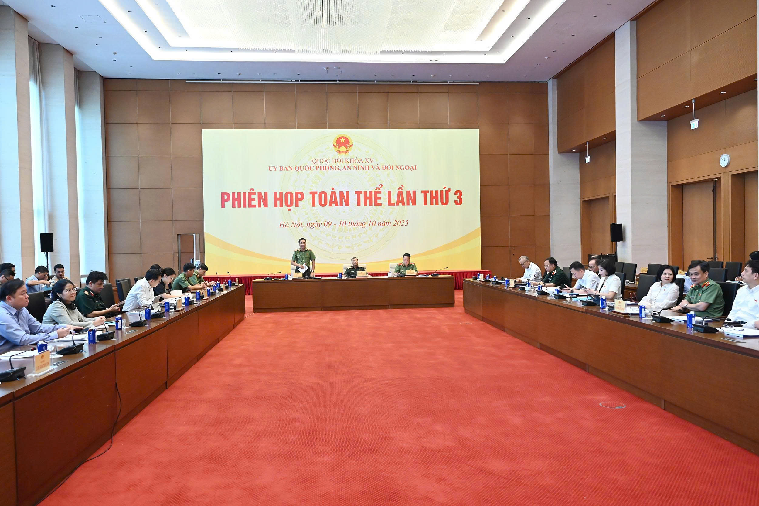 Ủy ban Quốc phòng, An ninh và Đối ngoại thẩm tra chính thức dự án Luật sửa đổi, bổ sung một số điều của 10 luật có liên quan đến an ninh, trật tự