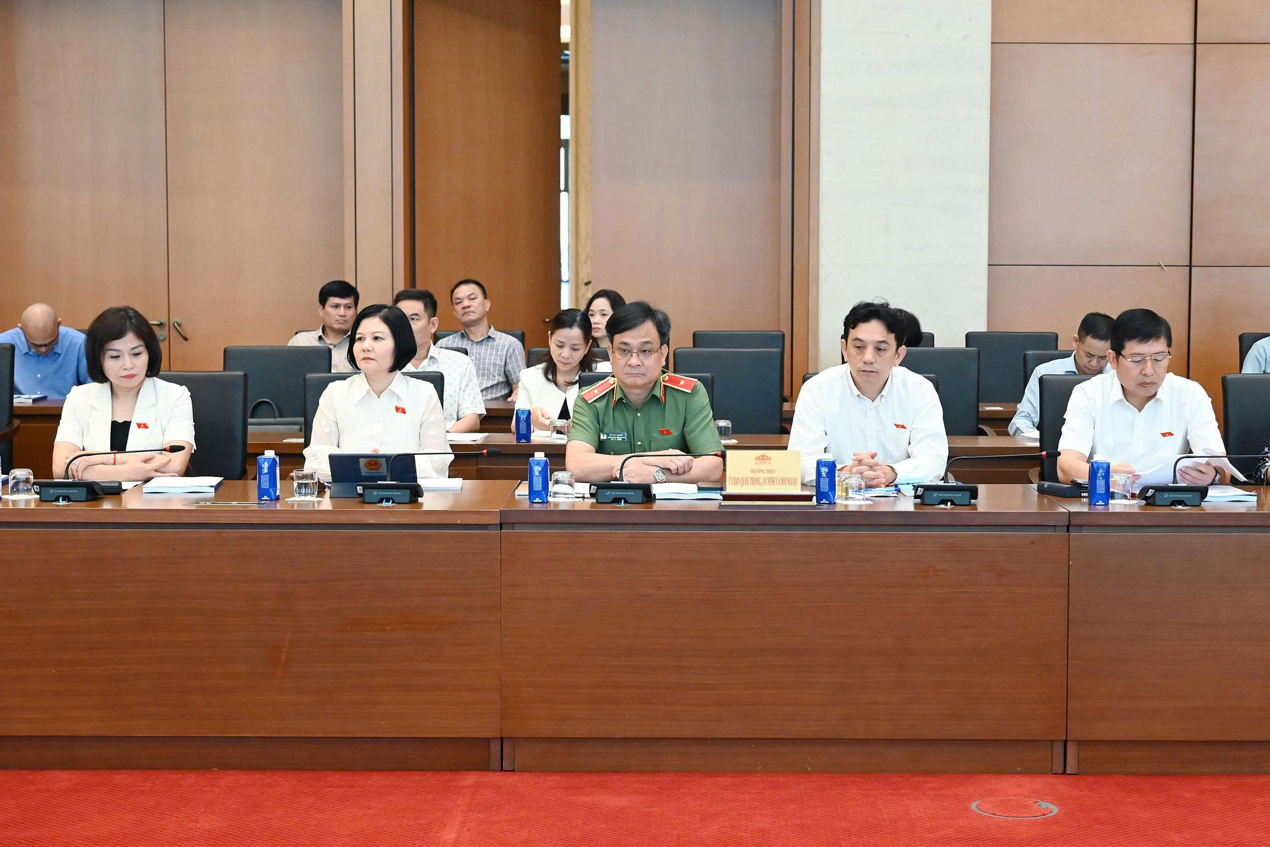 Ủy ban Quốc phòng, An ninh và Đối ngoại thẩm tra chính thức dự án Luật sửa đổi, bổ sung một số điều của 10 luật có liên quan đến an ninh, trật tự