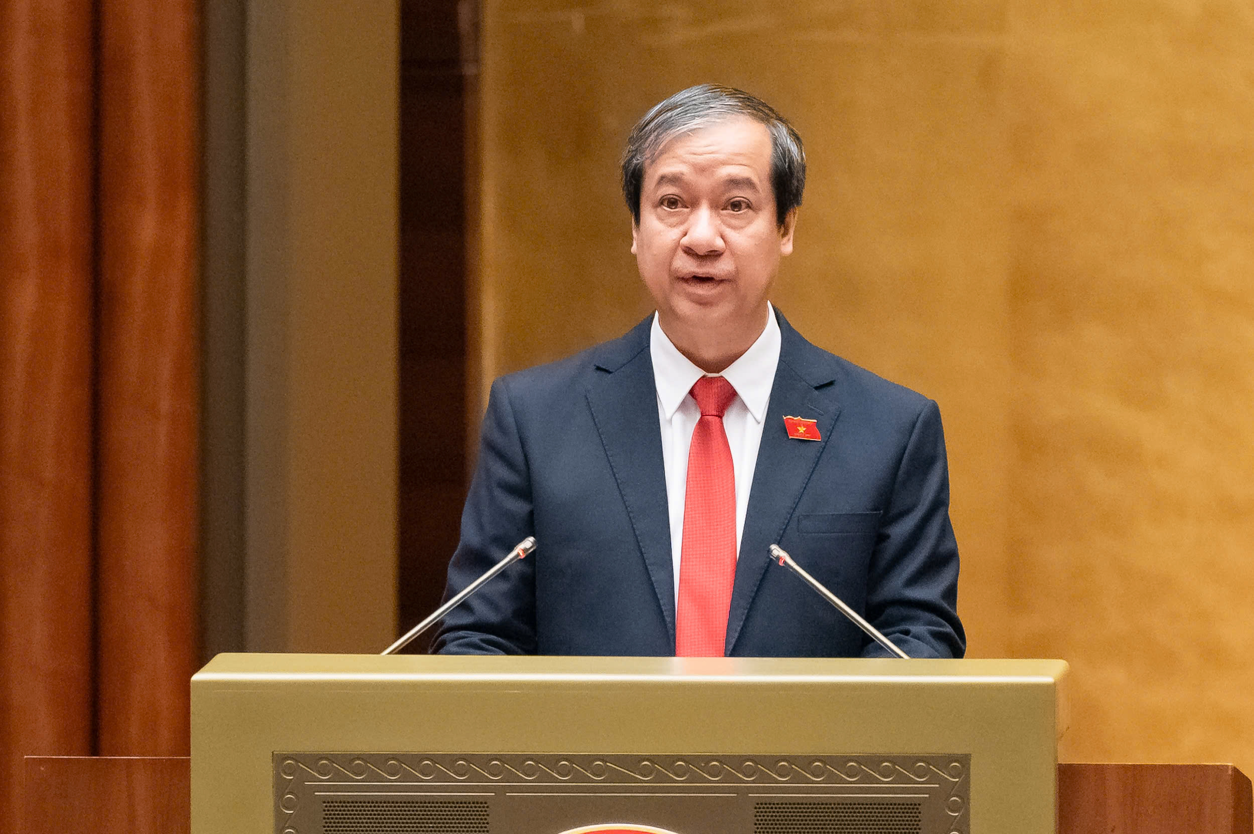 Quốc hội thông qua Nghị quyết về một số cơ chế, chính sách đặc thù, vượt trội để thực hiện đột phá phát triển giáo dục và đào tạo