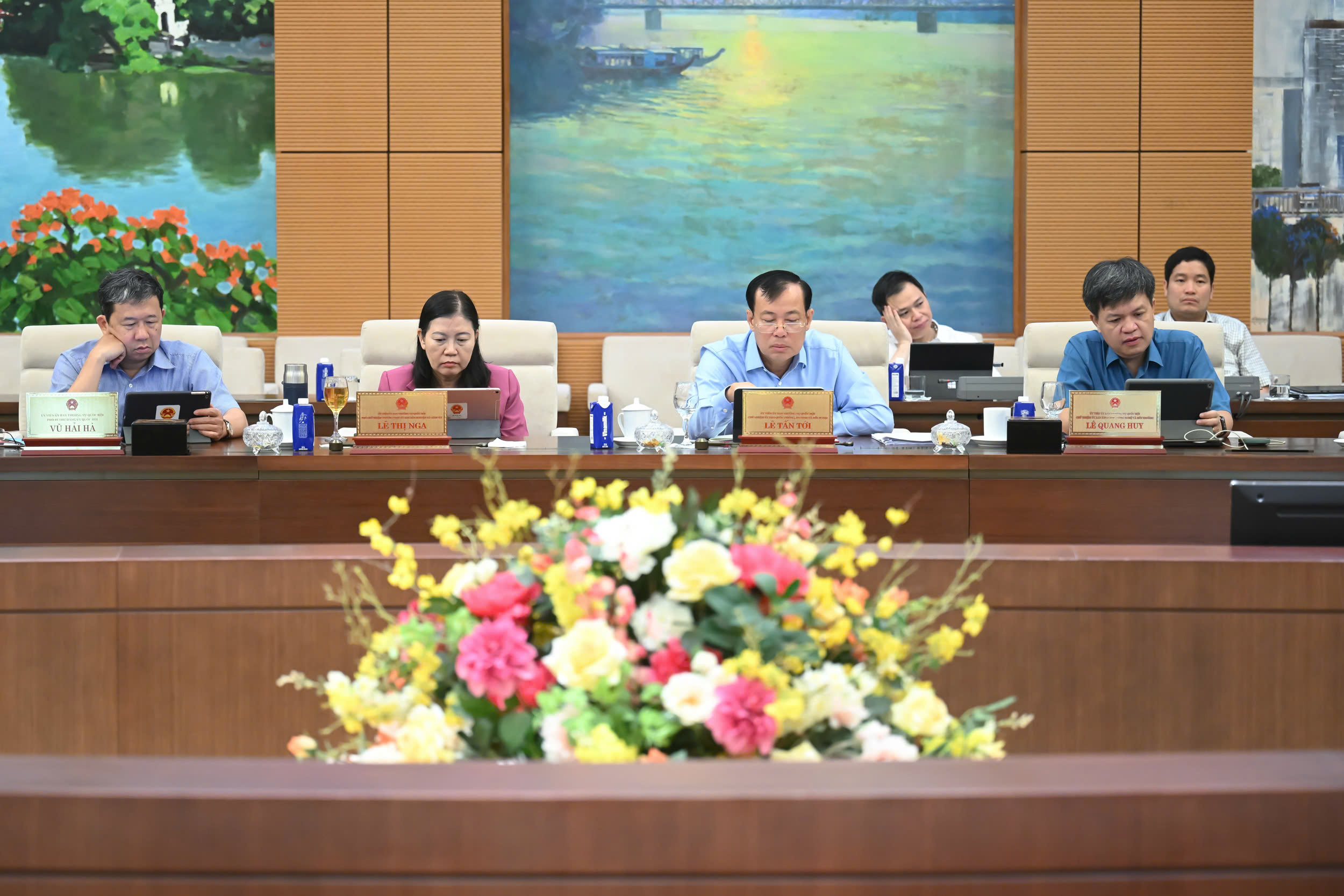 Tiếp tục hoàn thiện quy định về lãi suất cho vay đặc biệt