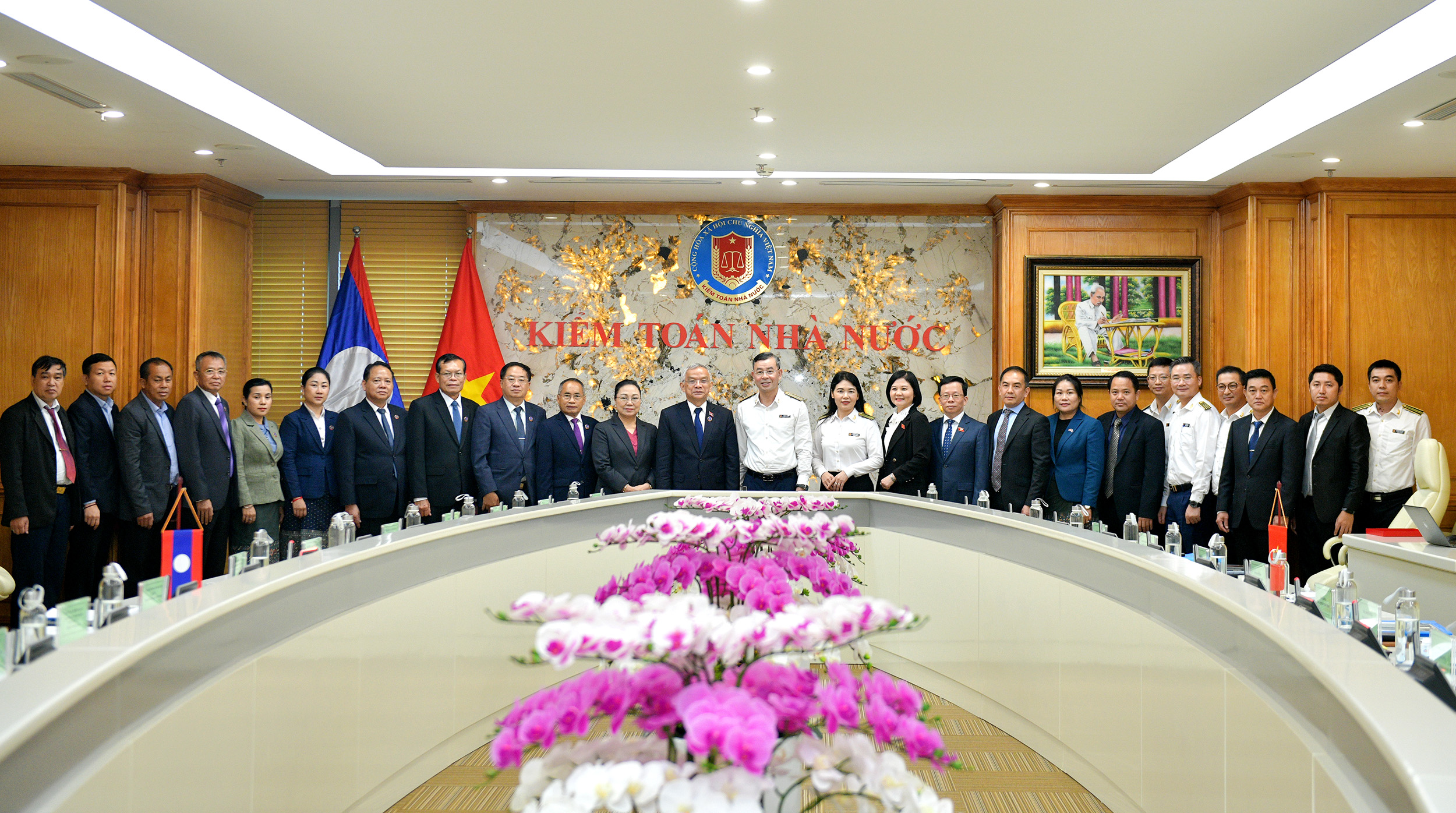 Phó Chủ tịch Quốc hội Lào Sommad Pholsena thăm, làm việc tại Kiểm toán Nhà nước