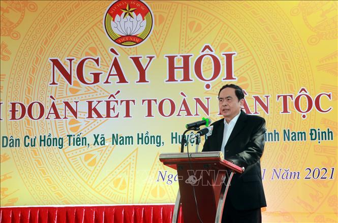 PHÓ CHỦ TỊCH THƯỜNG TRỰC QUỐC HỘI DỰ NGÀY HỘI ''ĐẠI ĐOÀN KẾT TOÀN DÂN TỘC'' TẠI NAM ĐỊNH