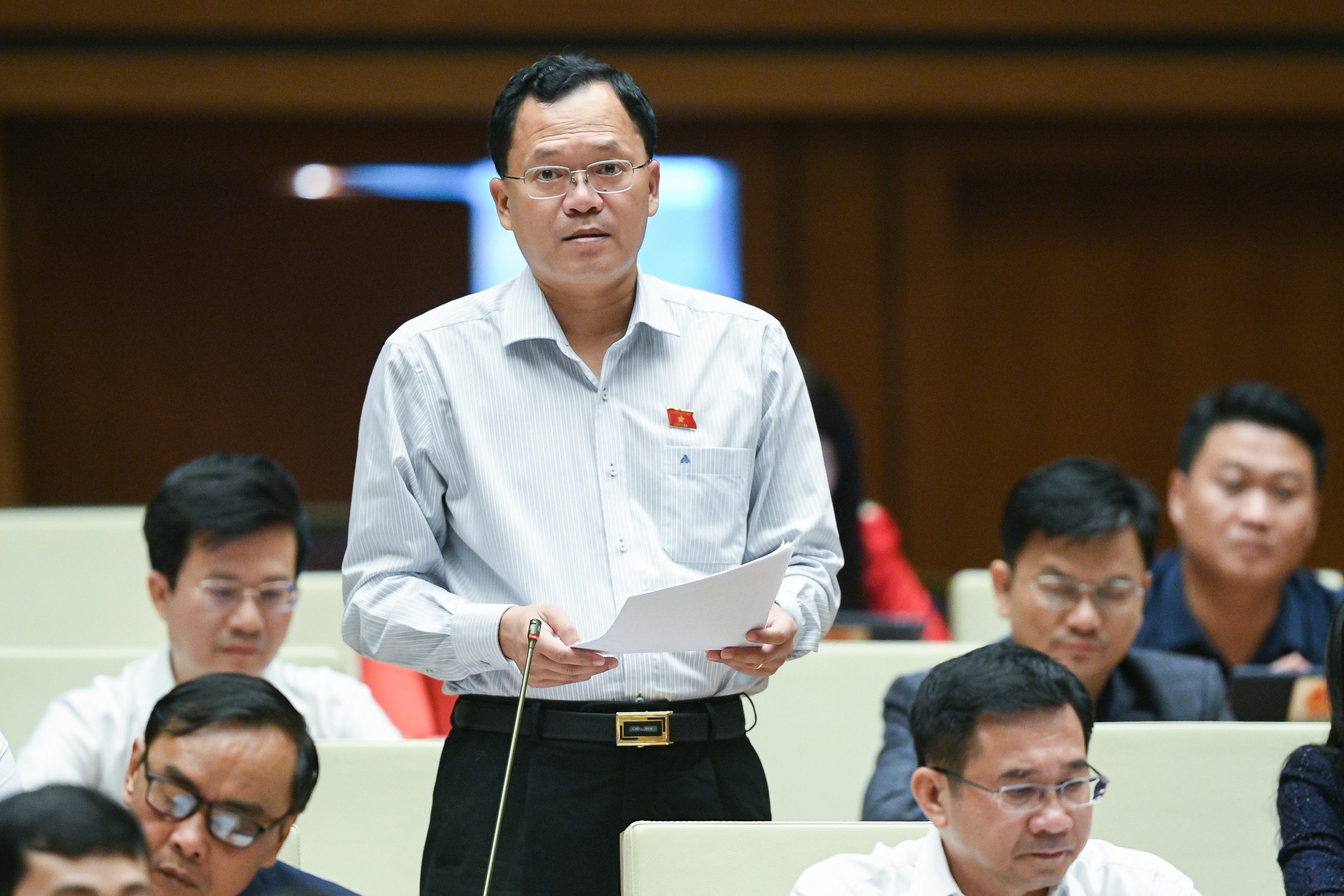 Quốc hội biểu quyết thông qua Luật Thanh tra (sửa đổi), Luật Dầu khí (sửa đổi) và thảo luận về dự án Luật Đất đai (sửa đổi) - 6