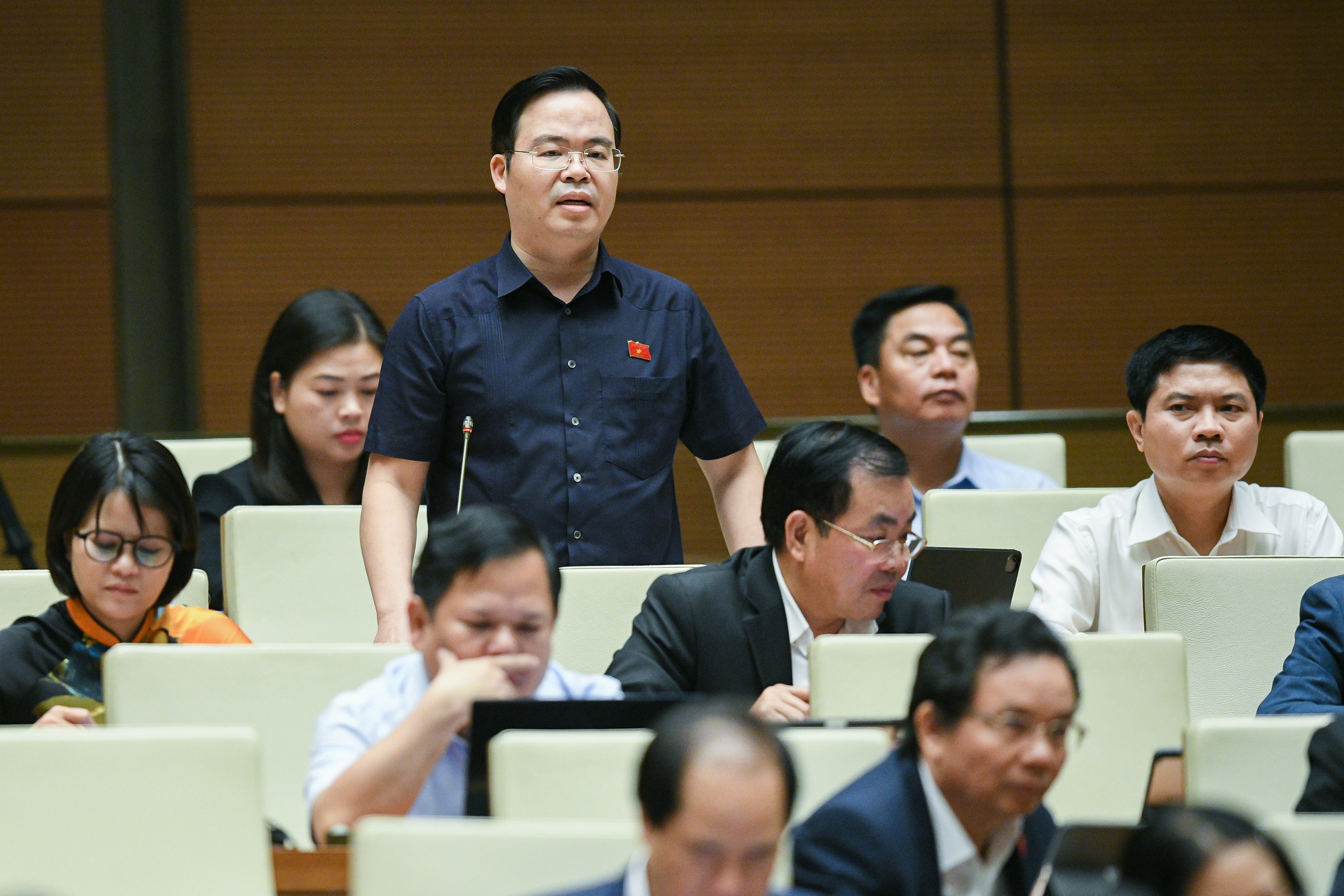 Quốc hội biểu quyết thông qua Luật Thanh tra (sửa đổi), Luật Dầu khí (sửa đổi) và thảo luận về dự án Luật Đất đai (sửa đổi) - 13