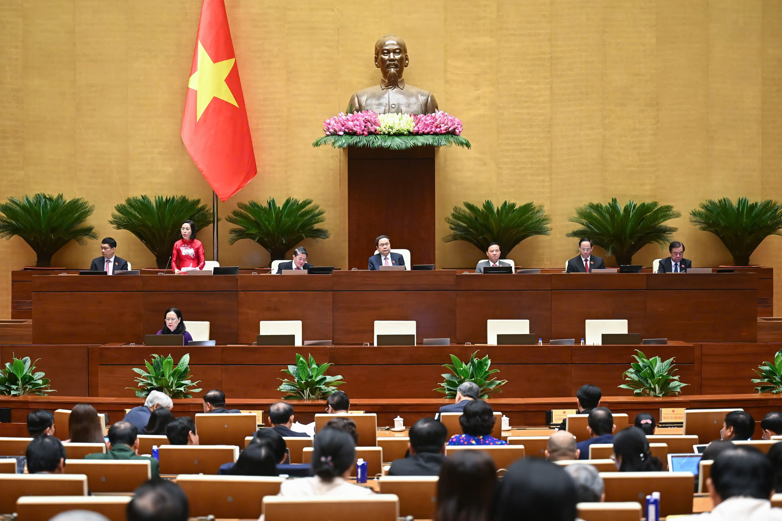 Thông qua Nghị quyết của Quốc hội về Trung tâm tài chính quốc tế tại Việt Nam
