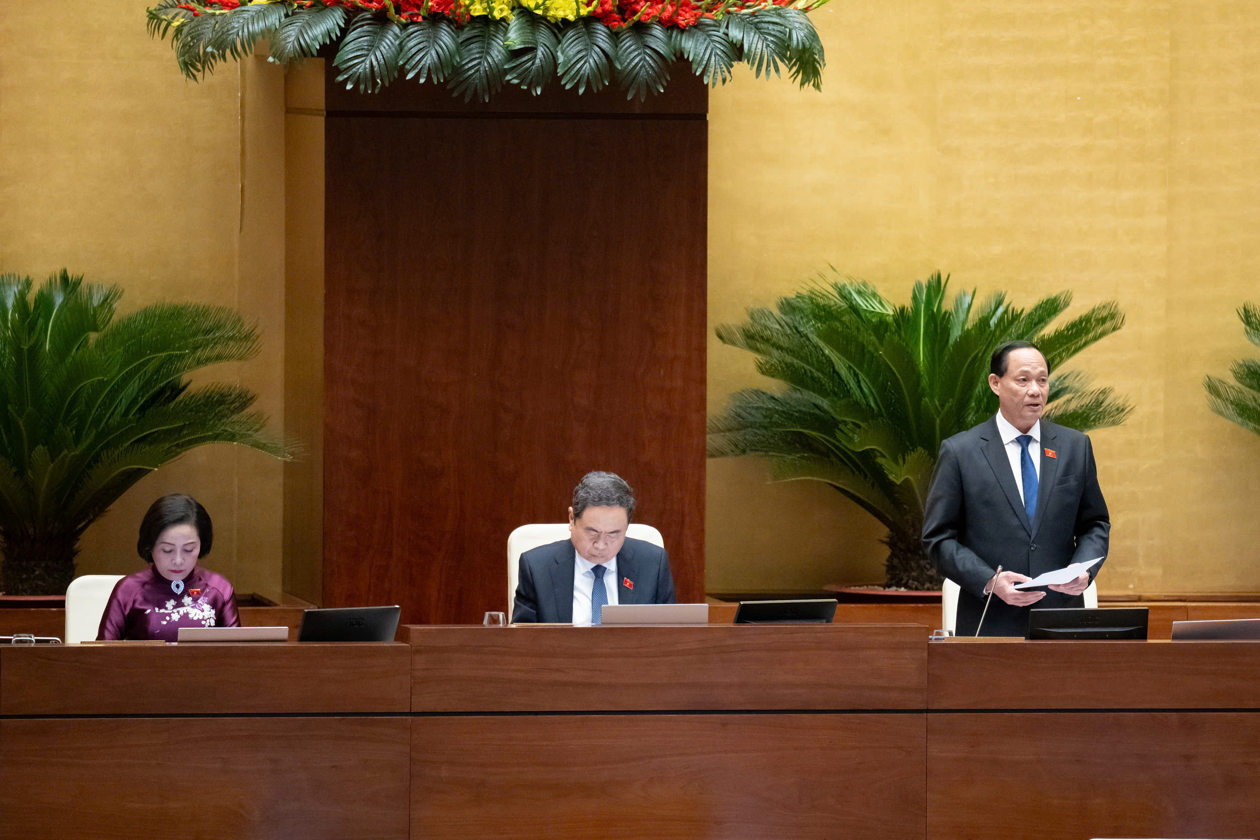 Tạo môi trường thuận lợi cho việc làm chủ và ứng dụng thành tựu khoa học và công nghệ tiên tiến