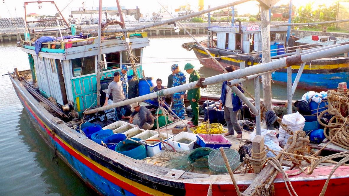 GÓC NHÌN ĐẠI BIỂU: NỖ LỰC CHỐNG KHAI THÁC TẬN DIỆT, BẢO VỆ NGUỒN LỢI THỦY SẢN