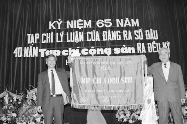 TỔNG BÍ THƯ NGUYỄN PHÚ TRỌNG - SỰ GIẢN DỊ LÀM NÊN MỘT NHÂN CÁCH LỚN