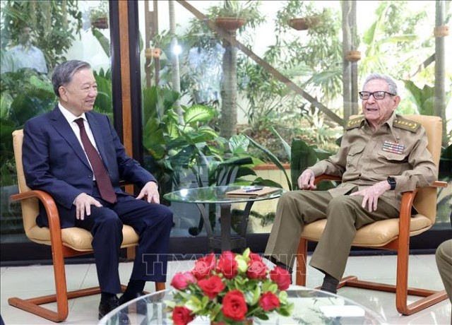 Tổng Bí thư, Chủ tịch nước Tô Lâm gặp Lãnh tụ Cách mạng Cuba, Đại tướng Raúl Castro Ruz