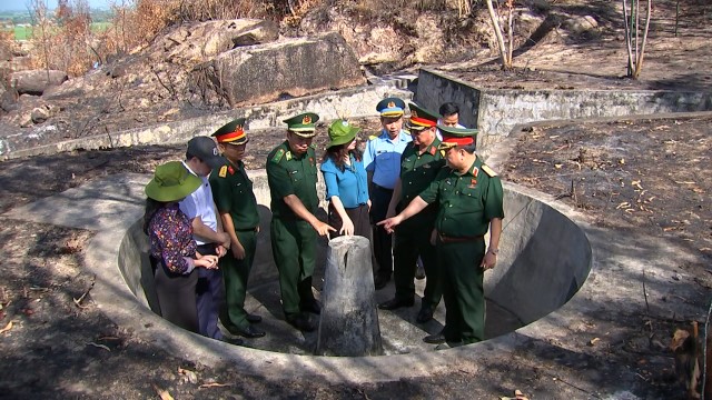 ỦY BAN QUỐC PHÒNG VÀ AN NINH KHẢO SÁT, LÀM VIỆC TẠI HUYỆN PHÙ CÁT, TỈNH BÌNH ĐỊNH VỀ DỰ ÁN LUẬT PHÒNG KHÔNG NHÂN DÂN