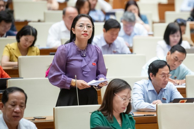 ĐBQH TRẦN KHÁNH THU: CHỌN PHƯƠNG ÁN TỐI ƯU NHẤT KHI QUY ĐỊNH VỀ ĐIỀU KIỆN HƯỞNG BHXH MỘT LẦN