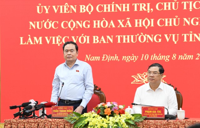 CHỦ TỊCH QUỐC HỘI: NAM ĐỊNH CẦN BỨT PHÁ, HOÀN THÀNH VƯỢT MỨC NHIỀU CHỈ TIÊU, ĐÓNG GÓP CHUNG CHO PHÁT TRIỂN CẢ NƯỚC