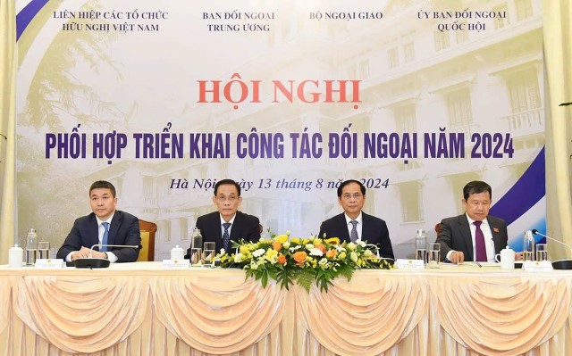 TIẾP TỤC PHỐI HỢP TRIỂN KHAI HIỆU QUẢ CÁC NHIỆM VỤ ĐỐI NGOẠI TRONG NĂM 2024