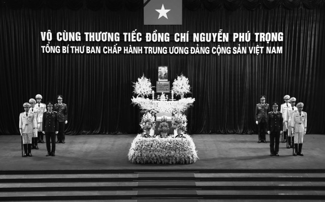 TỔNG THUẬT LỄ VIẾNG TỔNG BÍ THƯ NGUYỄN PHÚ TRỌNG