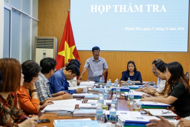 Thẩm tra các nội dung về đầu tư dự án y tế, thẩm quyền quy định việc mua sắm tài sản