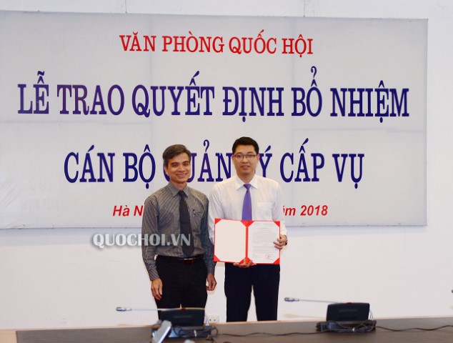 MỘT SỐ HÌNH ẢNH LỄ TRAO QUYẾT ĐỊNH BỔ NHIỆM CÁN BỘ QUẢN LÝ CẤP VỤ, VĂN PHÒNG QUỐC HỘI