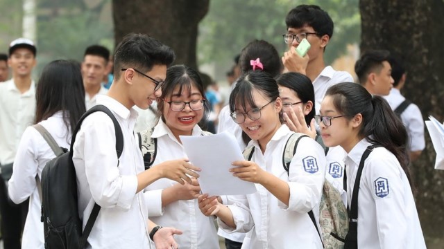 ĐBQH THÁI TRƯỜNG GIANG: CHẤT VẤN BỘ TRƯỞNG BỘ GD & ĐT VỀ VẤN ĐỀ TIÊU CỰC TRONG THI CỬ