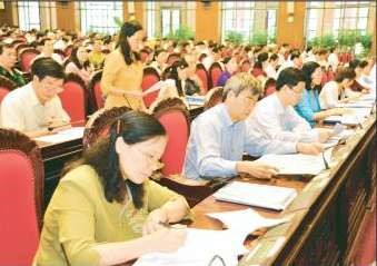 Ngày làm việc thứ tám, kỳ họp thứ năm, QH khóa XII: Chính phủ trình dự án Luật sửa đổi, bổ sung một số điều của các luật liên quan đến đầu tư xây dựng cơ bản