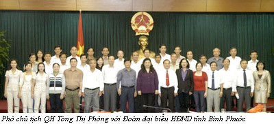 Phó Chủ tịch QH Tòng Thị Phóng tiếp Đoàn HĐND Bình Phước