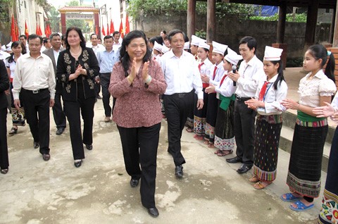 Phó chủ tịch Quốc hội Tòng Thị Phóng thăm và làm việc tại huyện Thường Xuân, Thanh Hóa