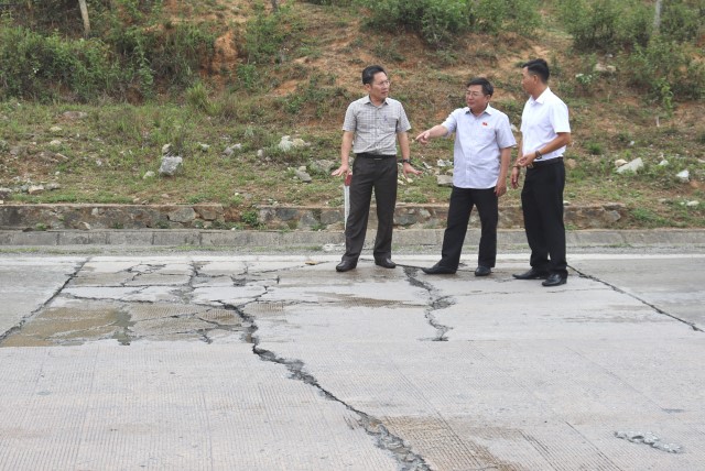 MỘT SỐ KẾT QUẢ GIÁM SÁT CỦA ĐOÀN ĐBQH TỈNH KON TUM VỀ VIỆC THỰC HIỆN CHÍNH SÁCH, PHÁP LUẬT VỀ BẢO ĐẢM TRẬT TỰ, AN TOÀN GIAO THÔNG