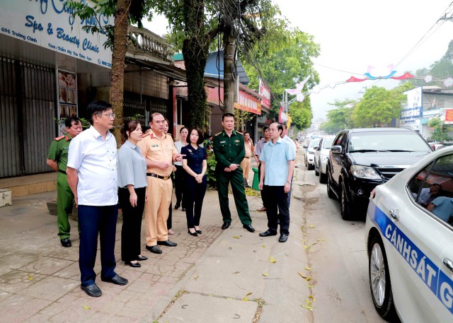 ĐOÀN ĐBQH TỈNH HÀ GIANG GIÁM SÁT TẠI HUYỆN BẮC QUANG