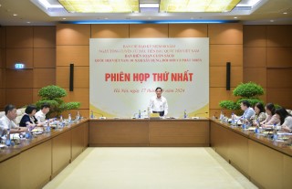 Phó Chủ tịch Quốc hội Nguyễn Khắc Định chủ trì Phiên họp thứ nhất Ban Biên soạn cuốn sách Quốc hội Việt Nam 80 năm xây dựng, đổi mới và phát triển