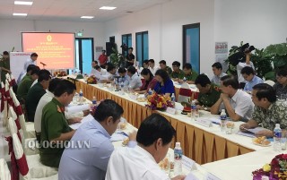 PHÓ CHỦ TỊCH QUỐC HỘI ĐỖ BÁ TỴ GIÁM SÁT CÔNG TÁC PHÒNG CHÁY CHỮA CHÁY TẠI KHU CÔNG NGHIỆP SÓNG THẦN 2